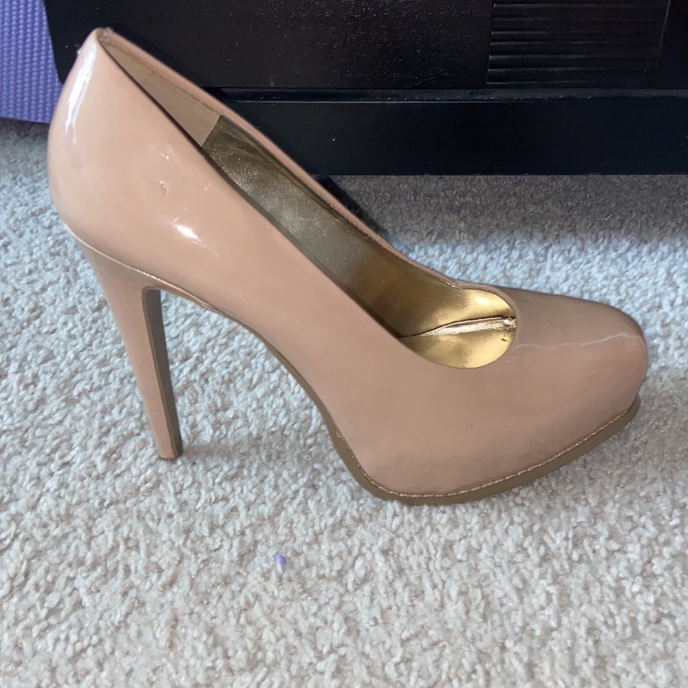Vera Wang heels - Picture 9 of 12